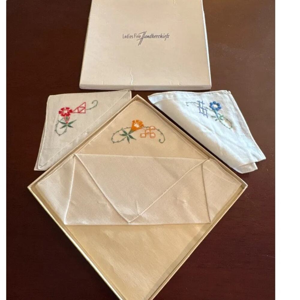 Vintage-3 hankercheifs, linen hand embroidered‎ floral designs, easter, wedding